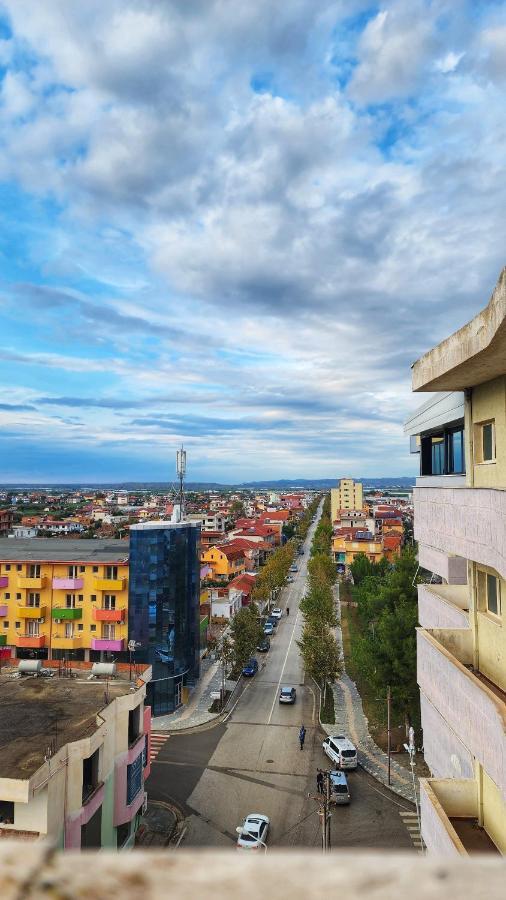 Divjaka Apartments 3 - City Center Екстер'єр фото