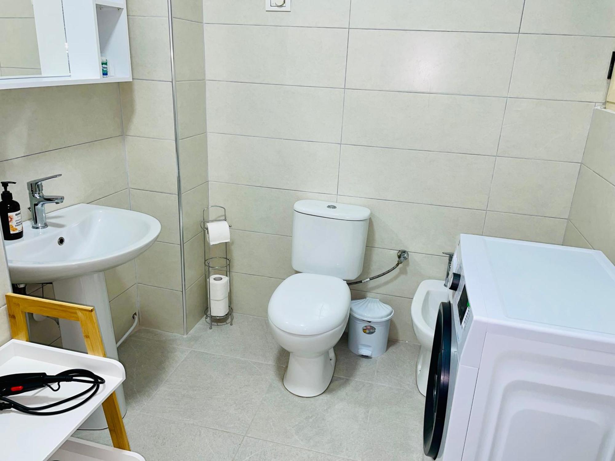 Divjaka Apartments 3 - City Center Екстер'єр фото